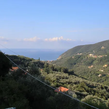 Locazione Turistica Renato Moneglia